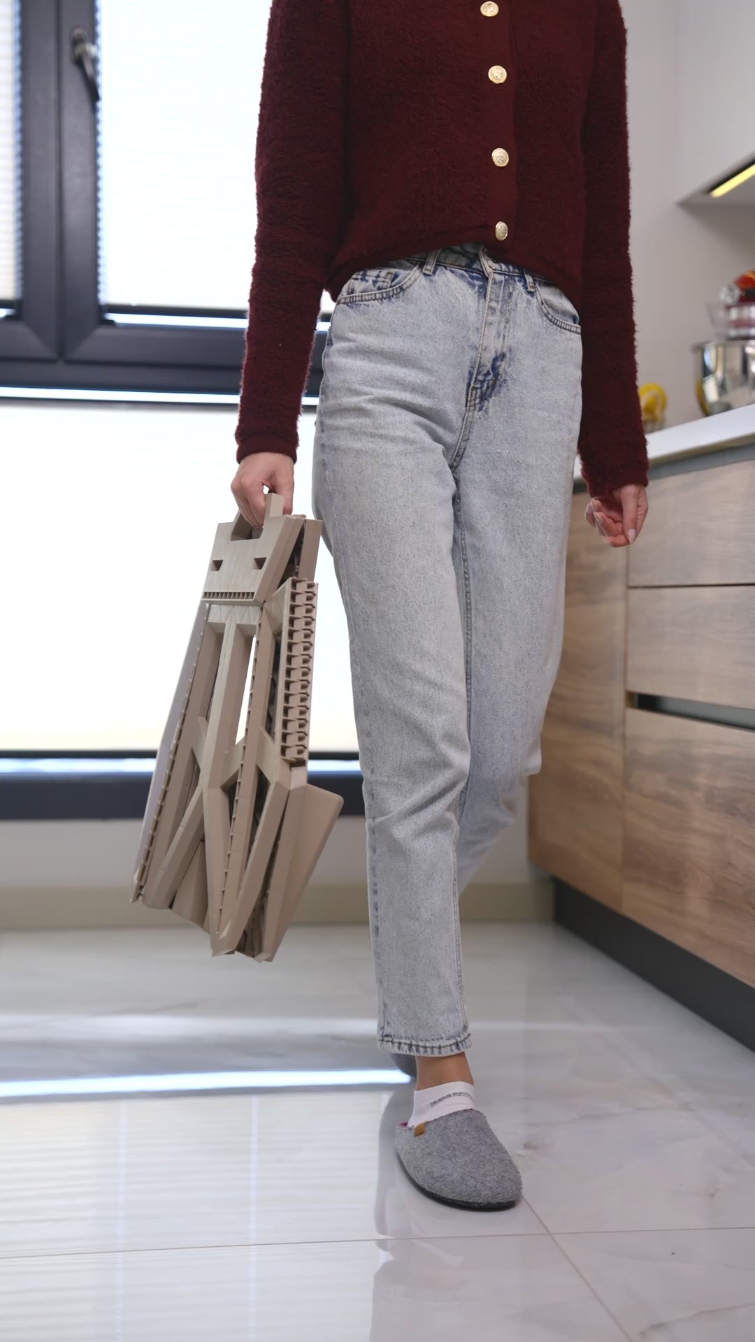 SMART STEP Latte – Sgabello pieghevole 2 gradini HYTAMA Tools – video